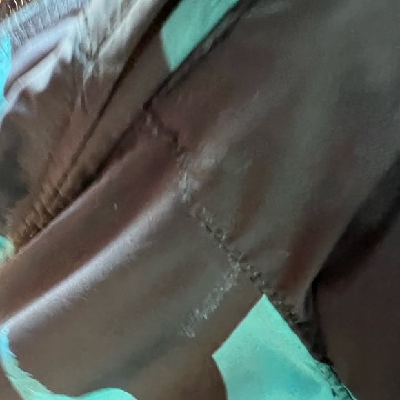 Lululemon Vest with Zip Out Hood - Picture 5 of 6